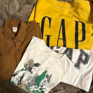 Lot of 4 gap tops size XL boys